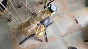 Saxophone Stand