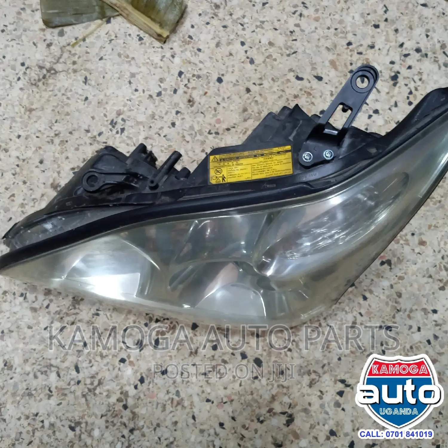 Harrier Lexus 2007 Rx Headlight.