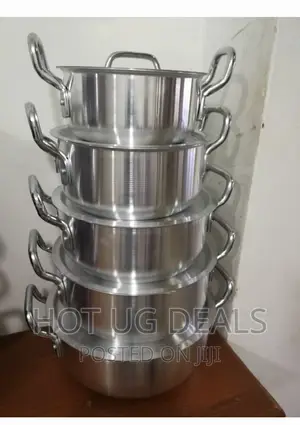 Good Quality 5pcs Seving Dishes/ Cookware - Silver