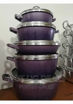 10 Piece Non-Stick Serving Dishes Saucepans Cookware - Multi