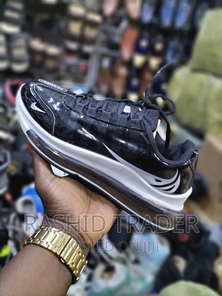 Nike Sneakers 3