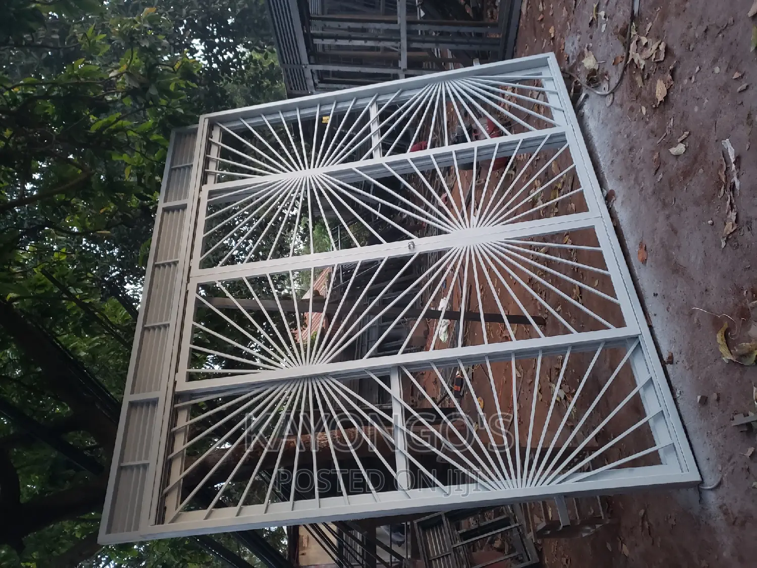 Sliding Door With Complicated Baglar