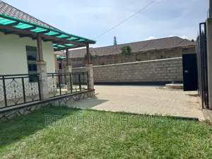 Furnished 4bdrm House in Kira for sale