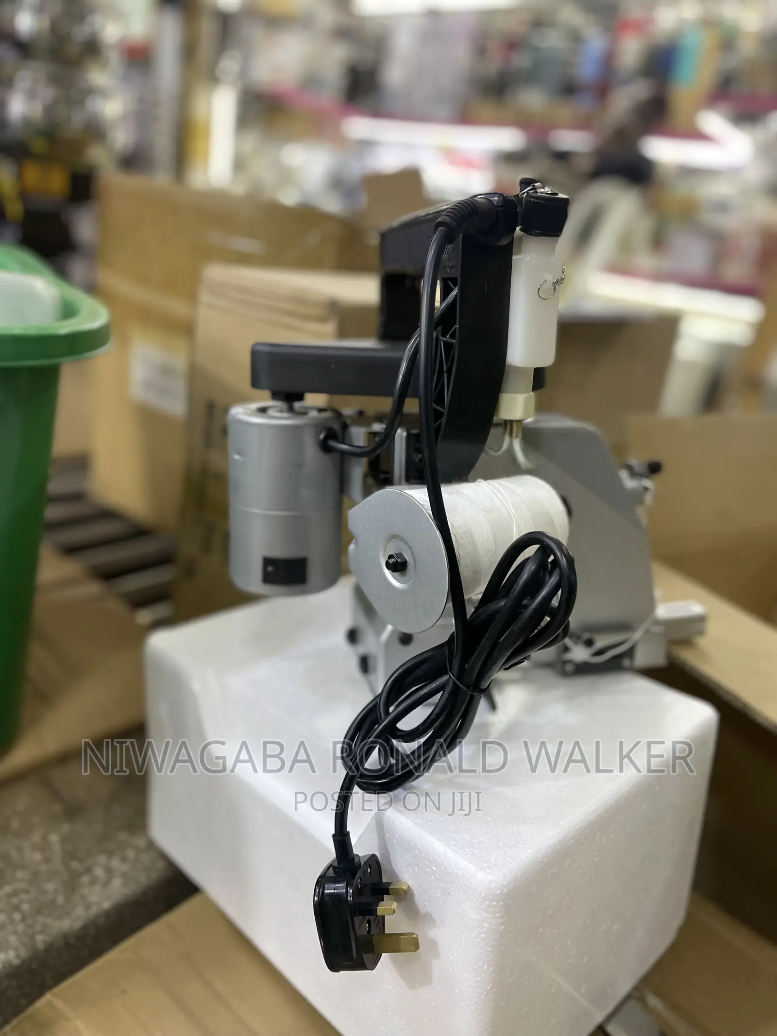 Cutting Sealing Bag Closer Machine
