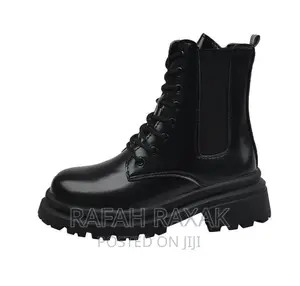 Classic Ladies Fashion Boots