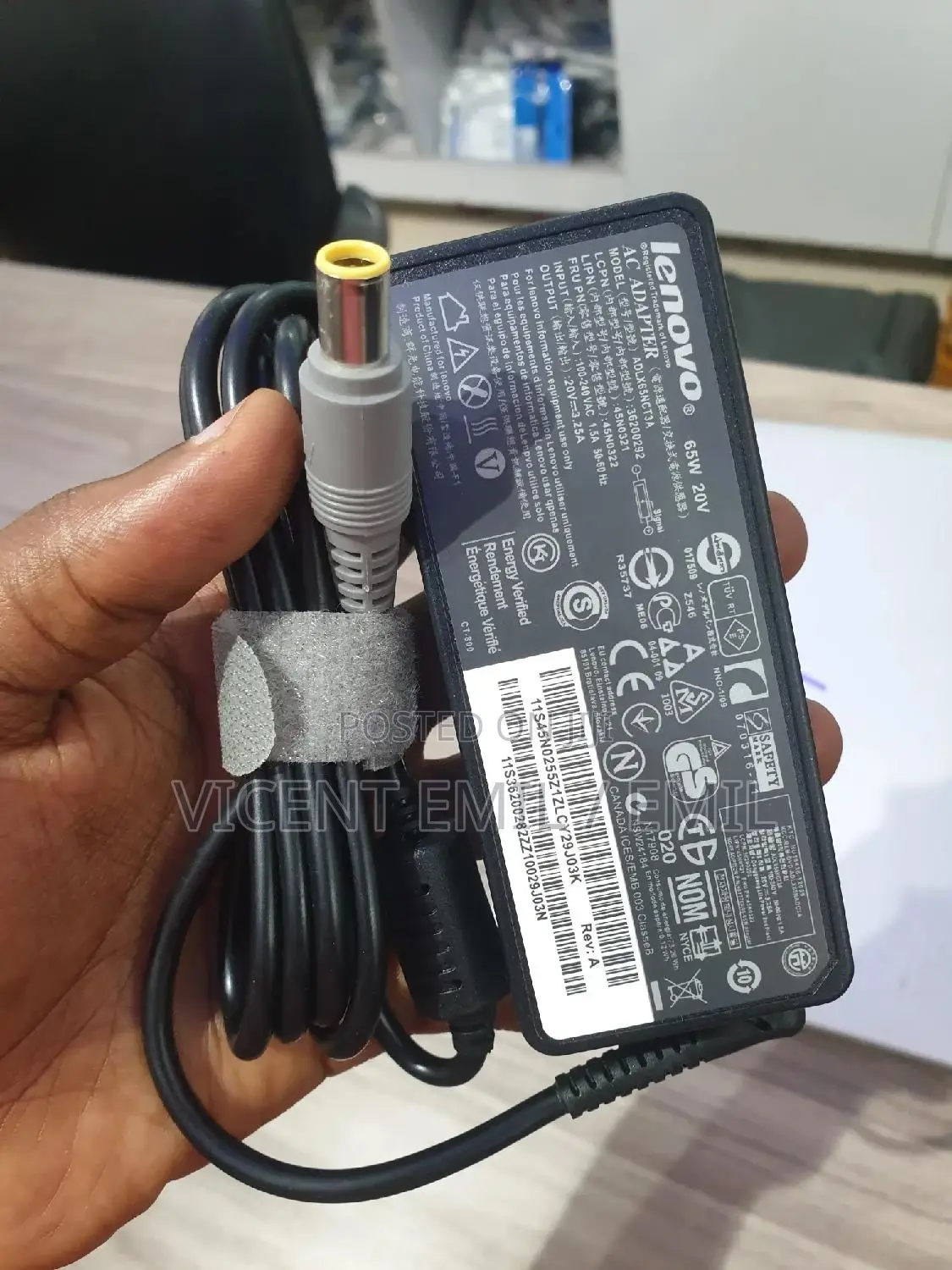 Lenovo Round Pin Adapter/Charger