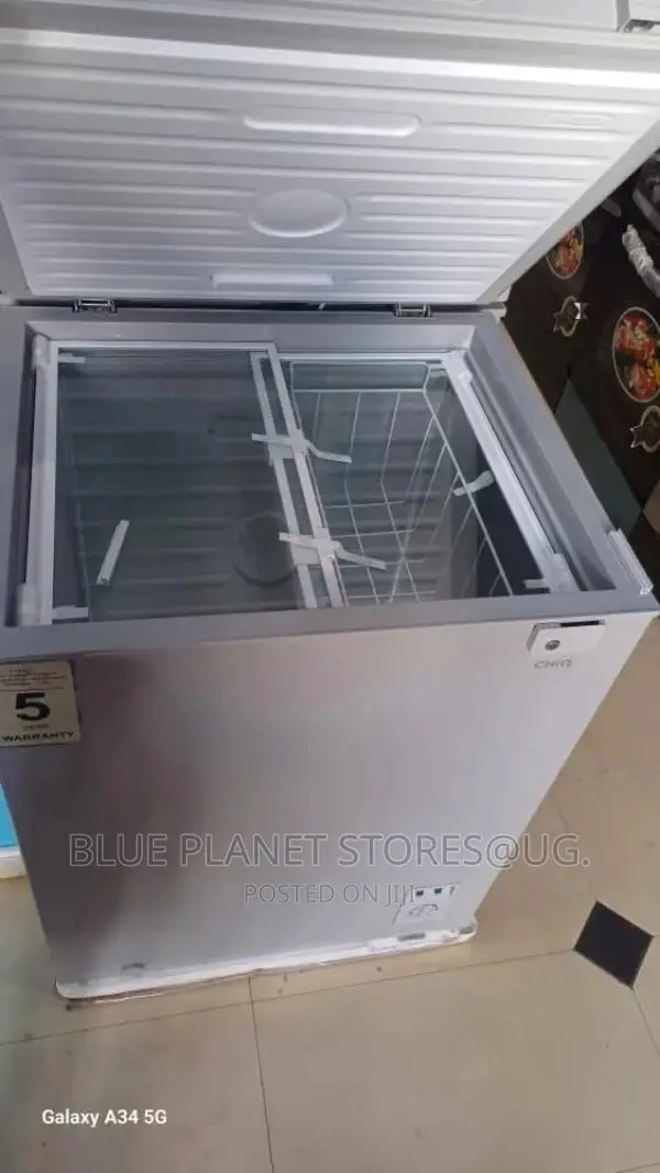 CHIQ 200litres Chest/Deep Freezers \\ CF-200