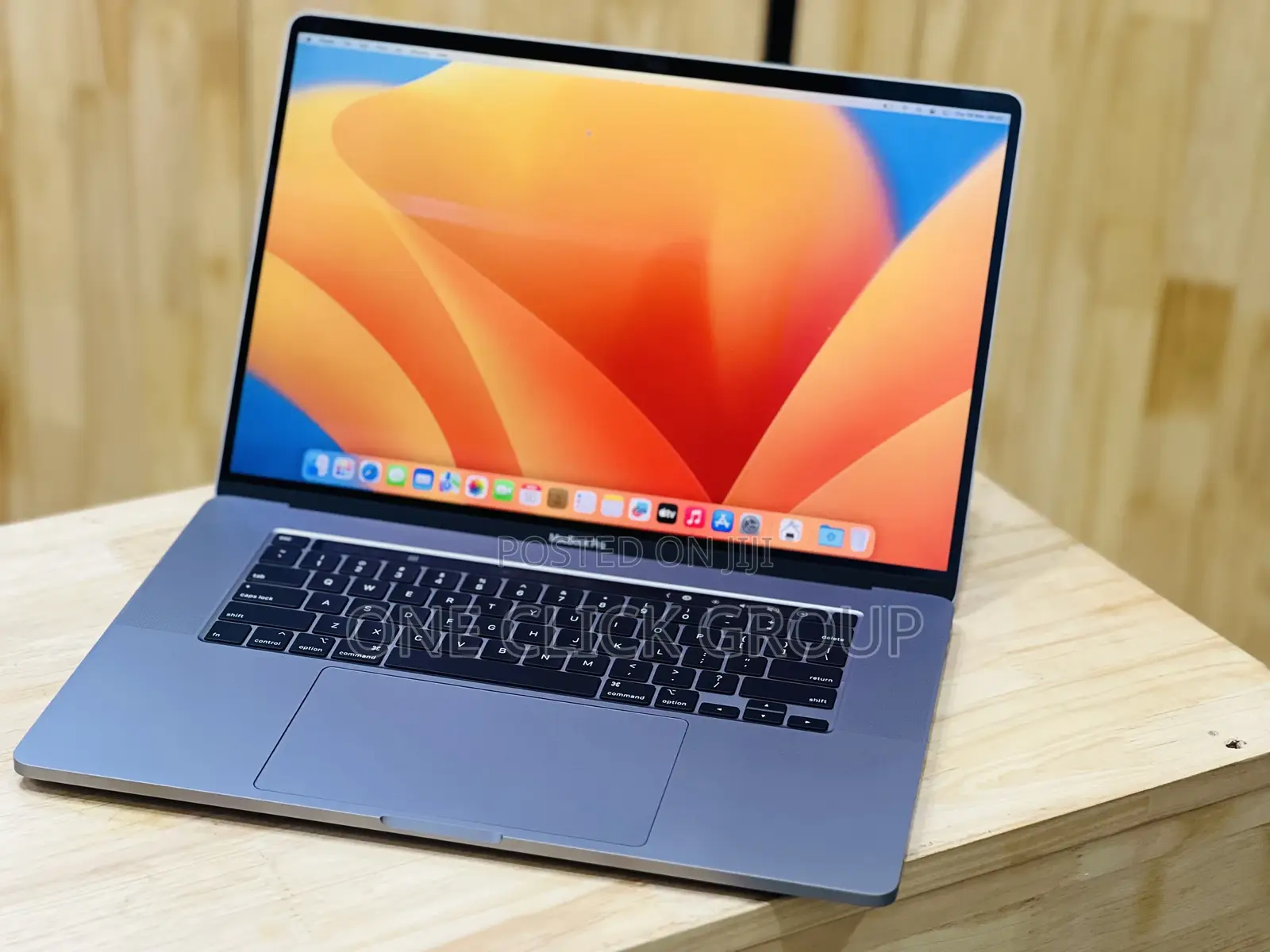 New Laptop Apple MacBook Pro 2019 32GB Intel Core I9 SSHD (Hybrid) 2T