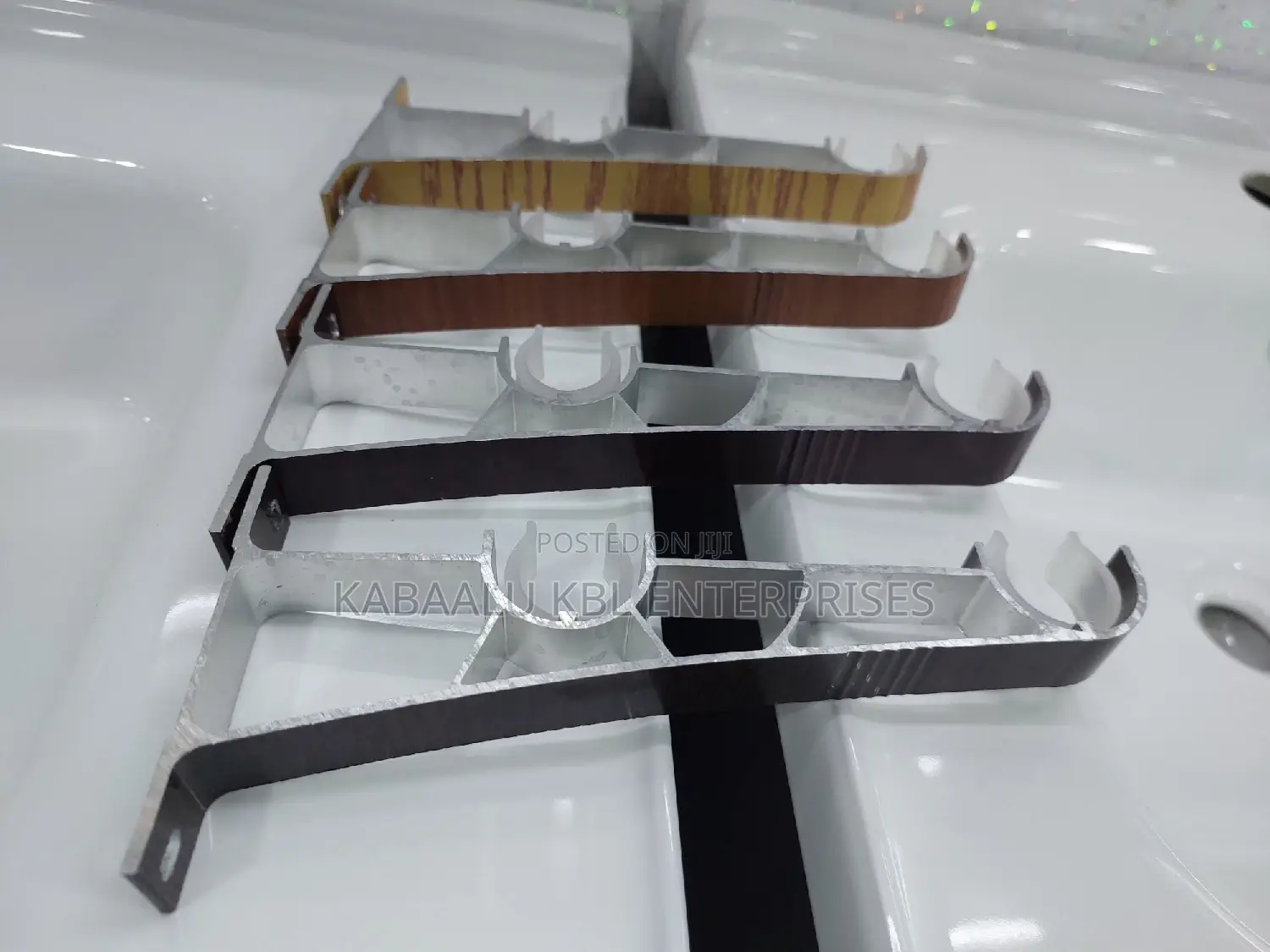 Aluminium Curtain Rod Holders ( Pair) for Plastic Pipes