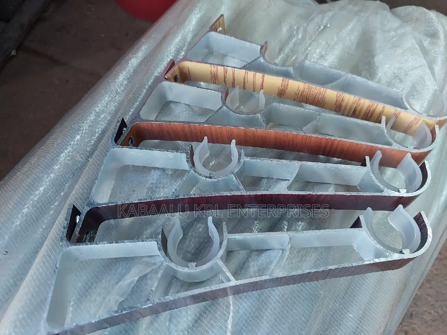Aluminium Curtain Rod Holders ( Pair) for Plastic Pipes