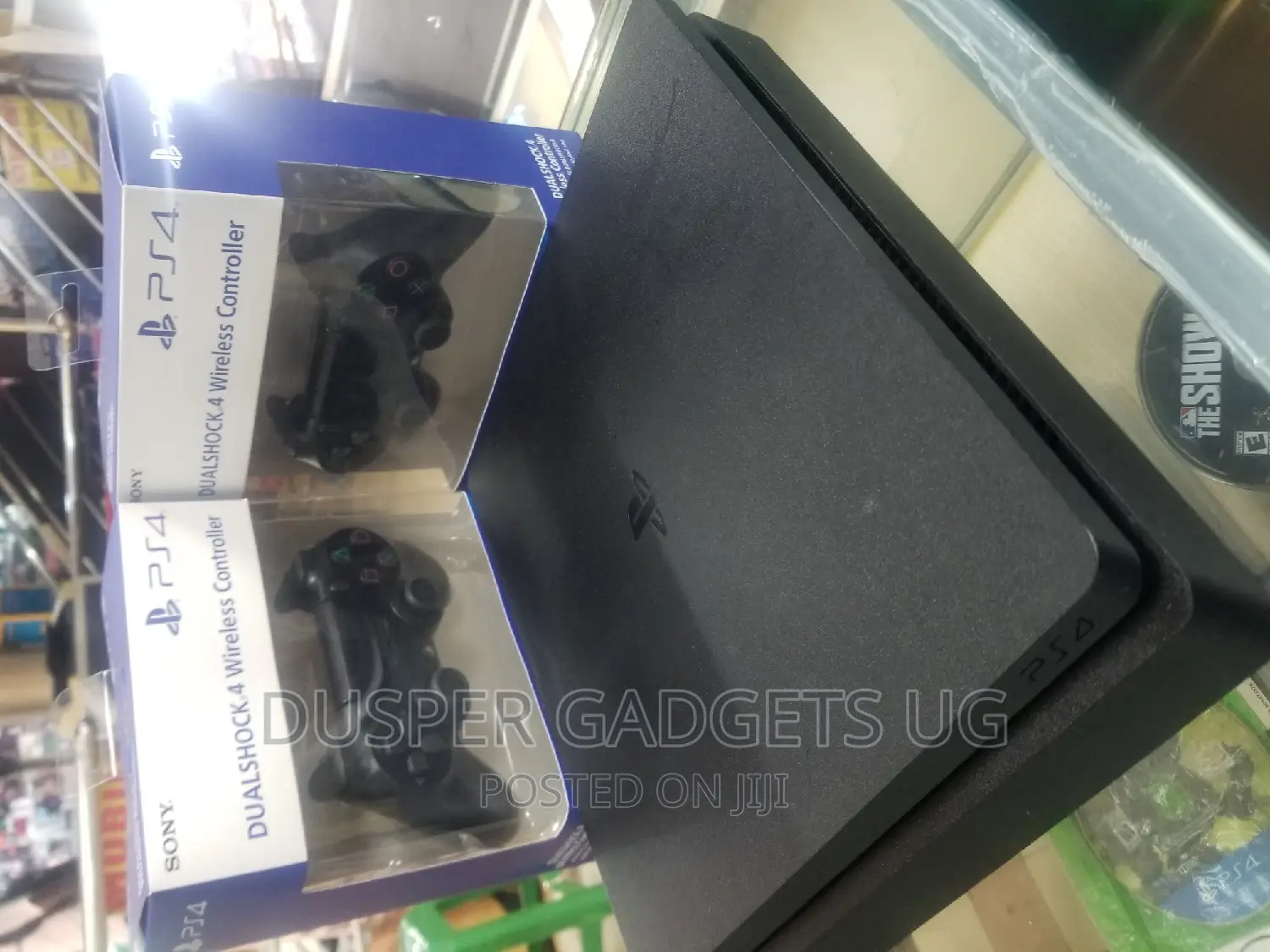 Ps4 Slim With 2 Games and 2 Controllers.