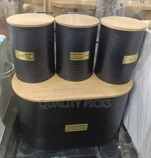 Round Bread Box