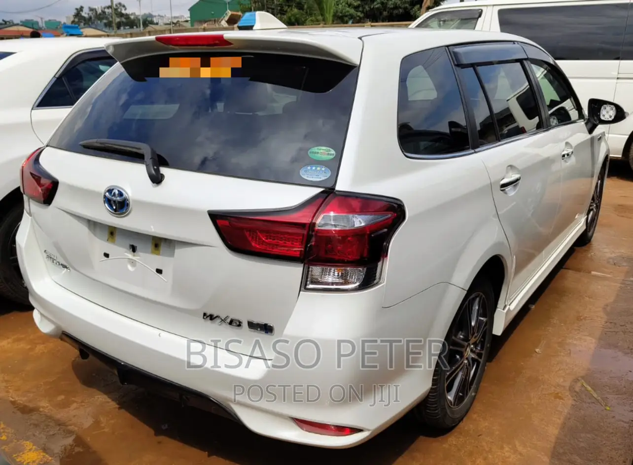 Toyota Corolla Fielder 2015 White