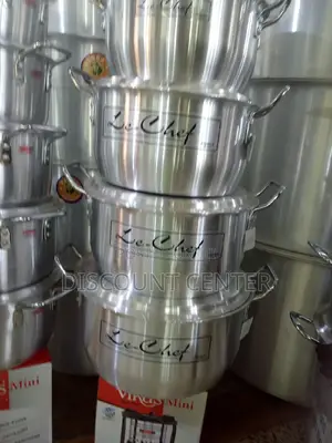 Heavy Duty Aluminum Cookware Sizable Le -Chef Saucepans