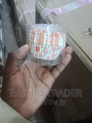 100pcs Multcolour Cup Cakes