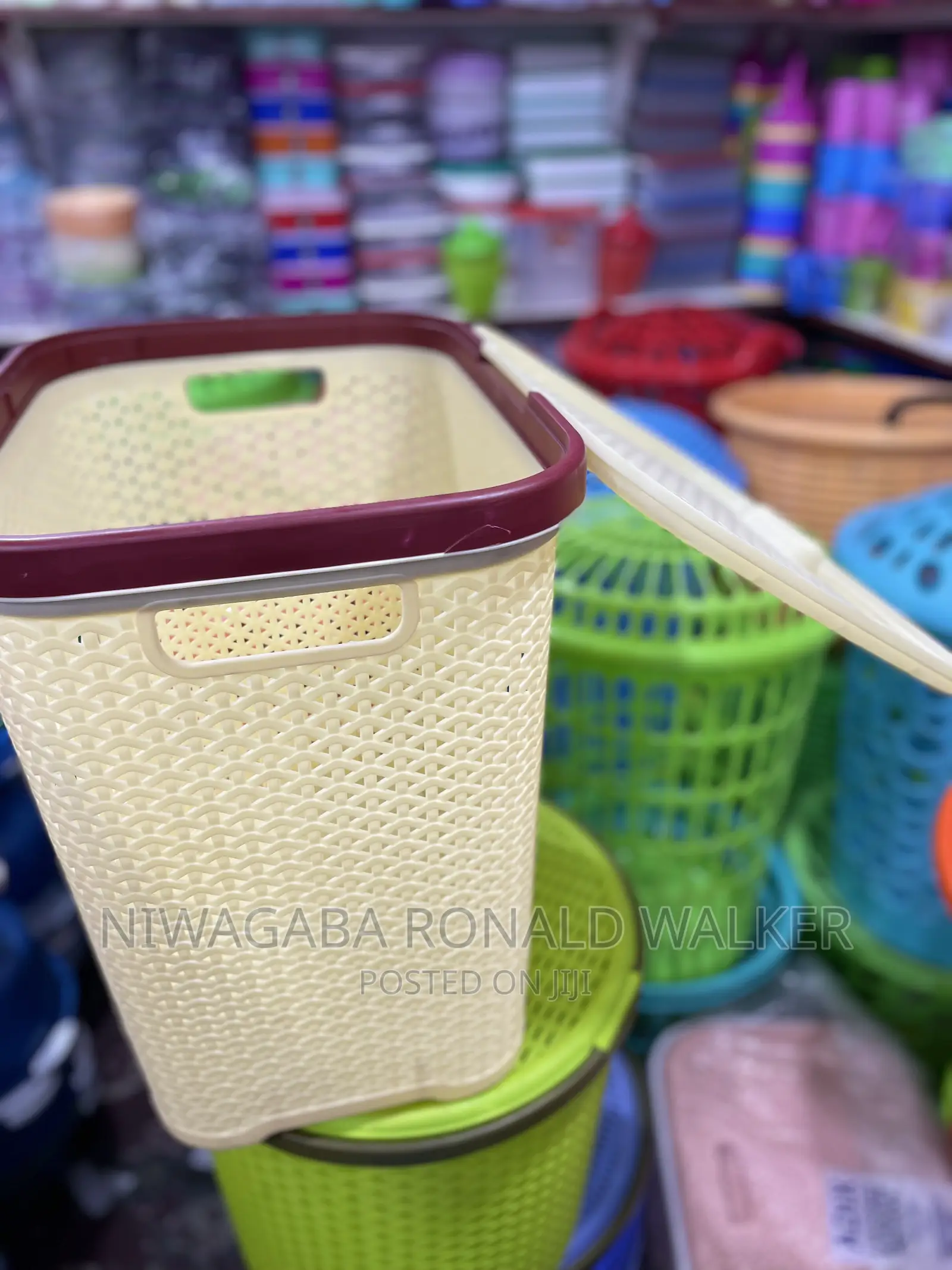 Classic Laudry Basket With Cover