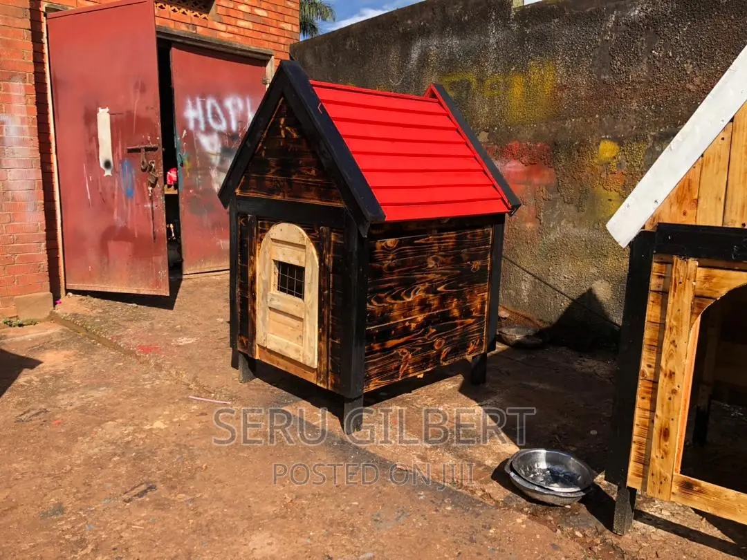 MNVVG Nice Dog House Available