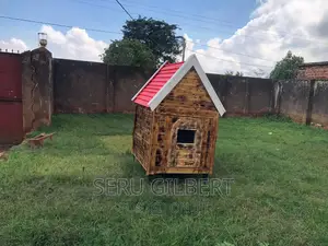 BDDT Nice Dog House Available