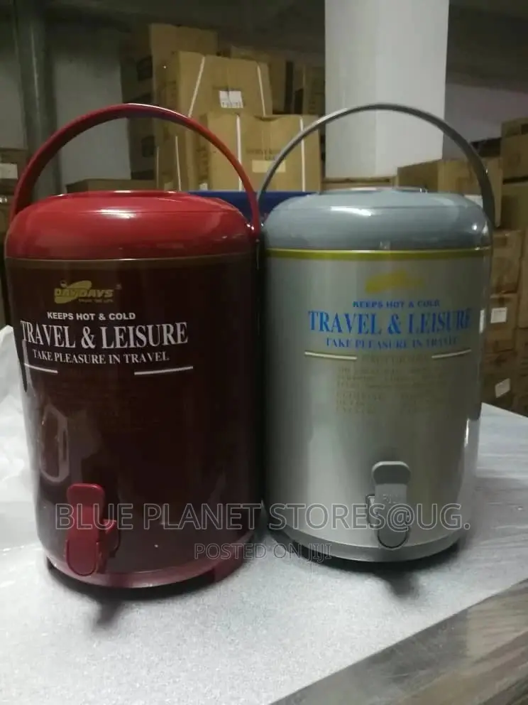 DAYDAYS 9.5litres Water/Tea Thermos Flasks \\ HOT and COLD