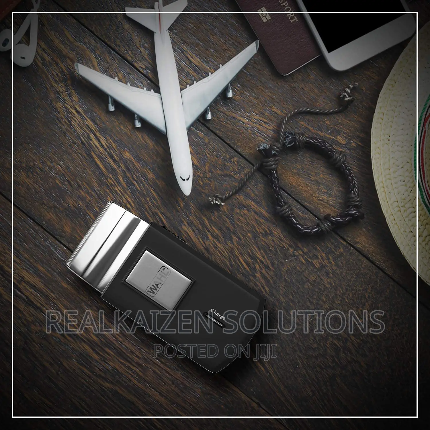 WAHL Professional Cordless and Rechargeable Travel Shaver