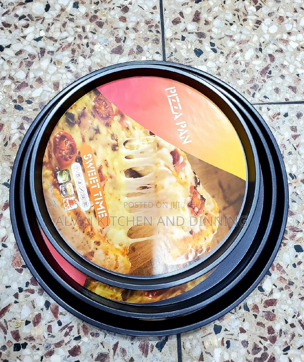 Pizza Pans a Set of 3pcs,