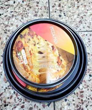 Pizza Pans a Set of 3pcs,