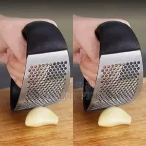 Handle Garlic Press