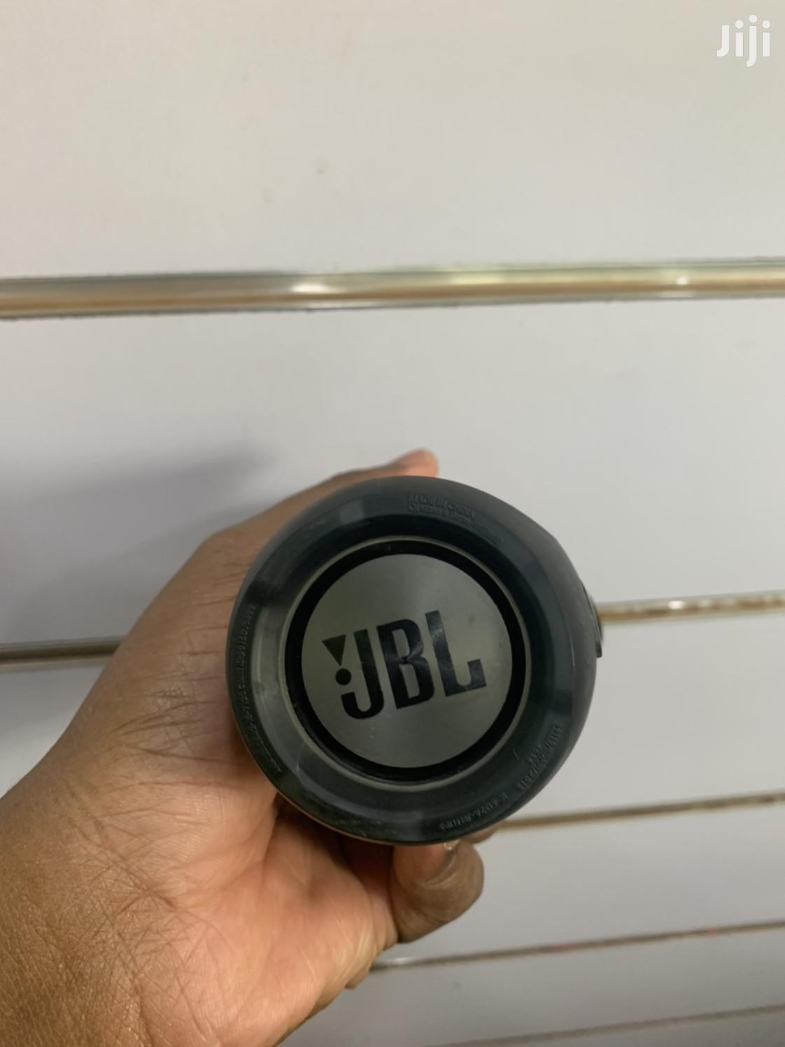 Used JBL Flip 3 Speaker