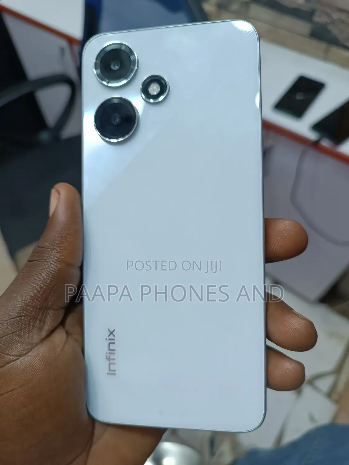 Infinix Hot 30 Play 128 GB White