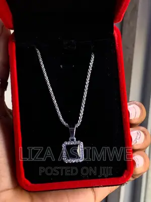 Lady’S Necklaces