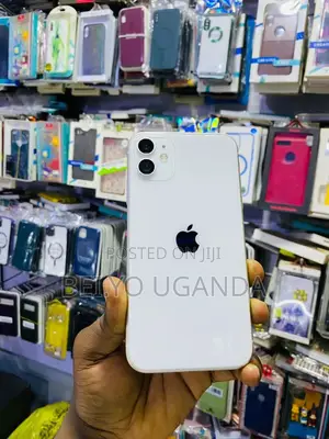 Apple iPhone 11 64 GB White