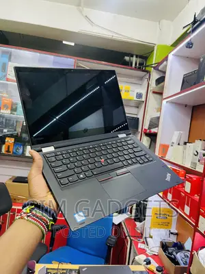 Laptop Lenovo ThinkPad Yoga 370 8GB Intel Core I5 SSD 256GB