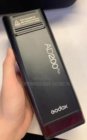 Godox AD200 Pro
