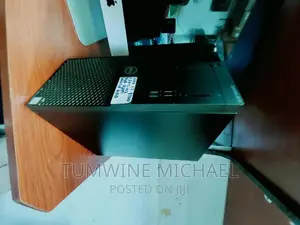 Desktop Computer Dell OptiPlex 7060 8GB Intel Core I7 HDD 1T