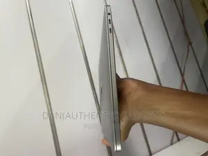 Laptop Apple MacBook Pro 2019 16GB Intel Core I7 SSD 256GB
