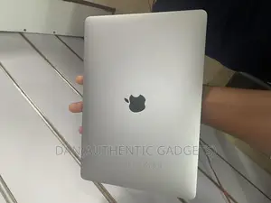 Laptop Apple MacBook Pro 2019 16GB Intel Core I7 SSD 256GB