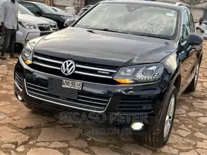 Volkswagen Touareg Hybrid 2013 Black