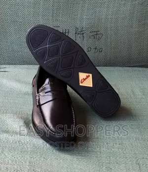 New Men's Leather Shoes Luxury Royal Style Office Shoes