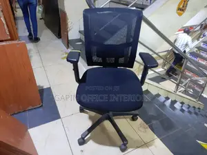 Adjustable Mesh Back Chair