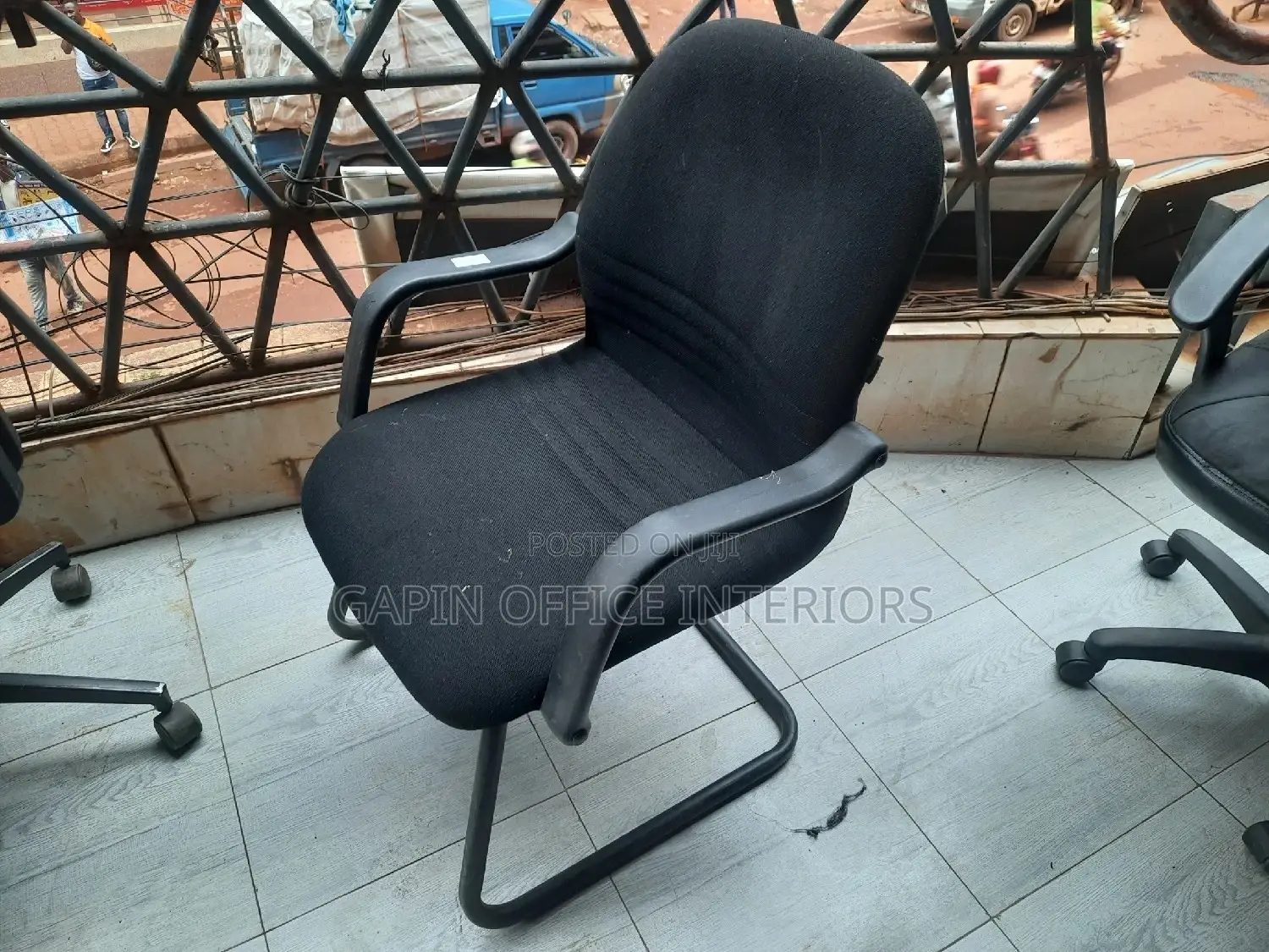 Non Rotating Office Chair