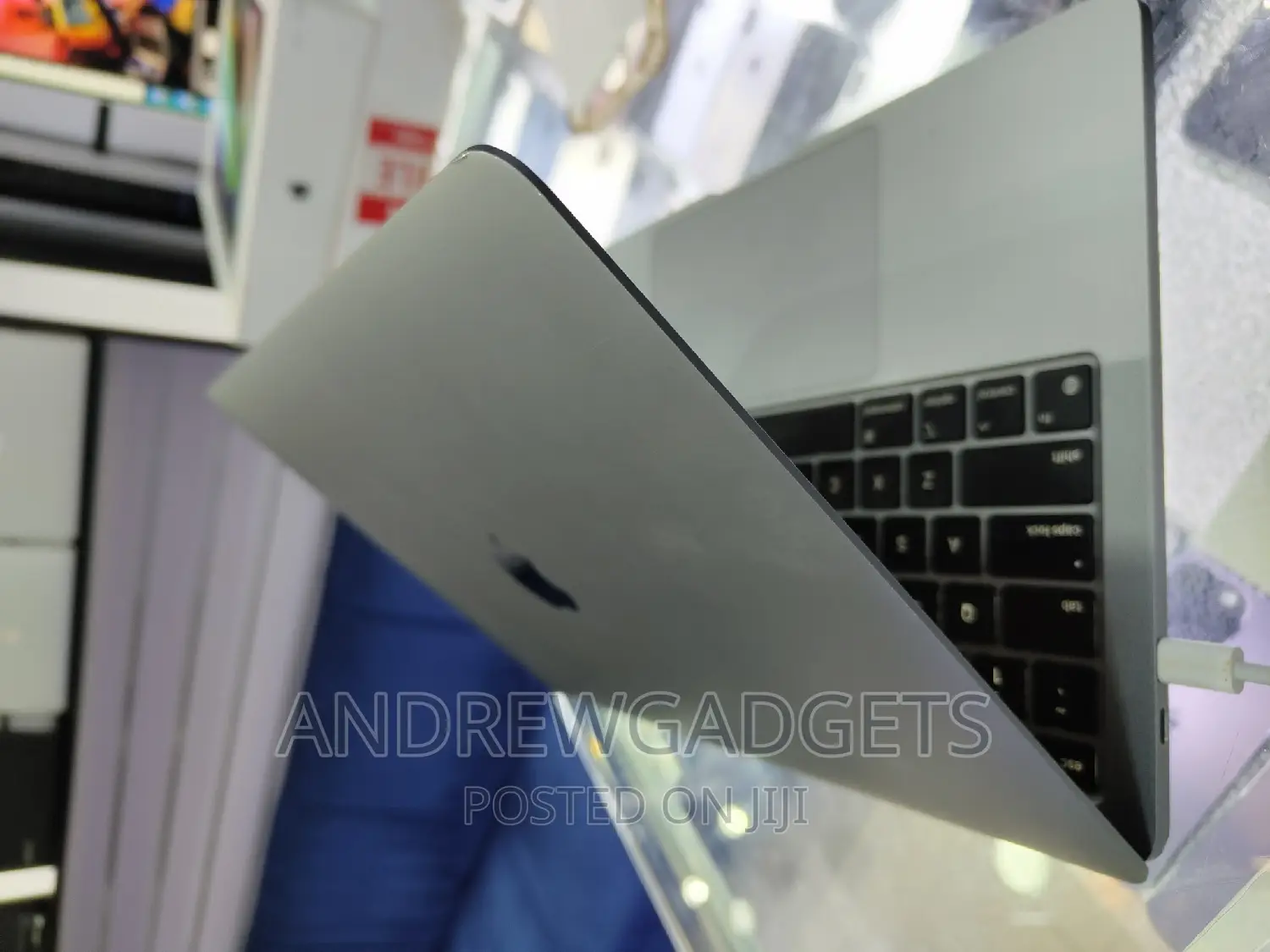 Laptop Apple MacBook Pro M1 8GB Apple M1 SSD 256GB