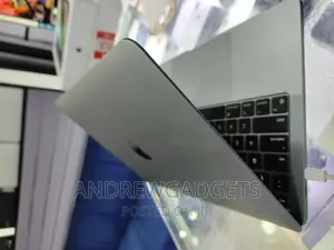 Laptop Apple MacBook Pro M1 8GB Apple M1 SSD 256GB