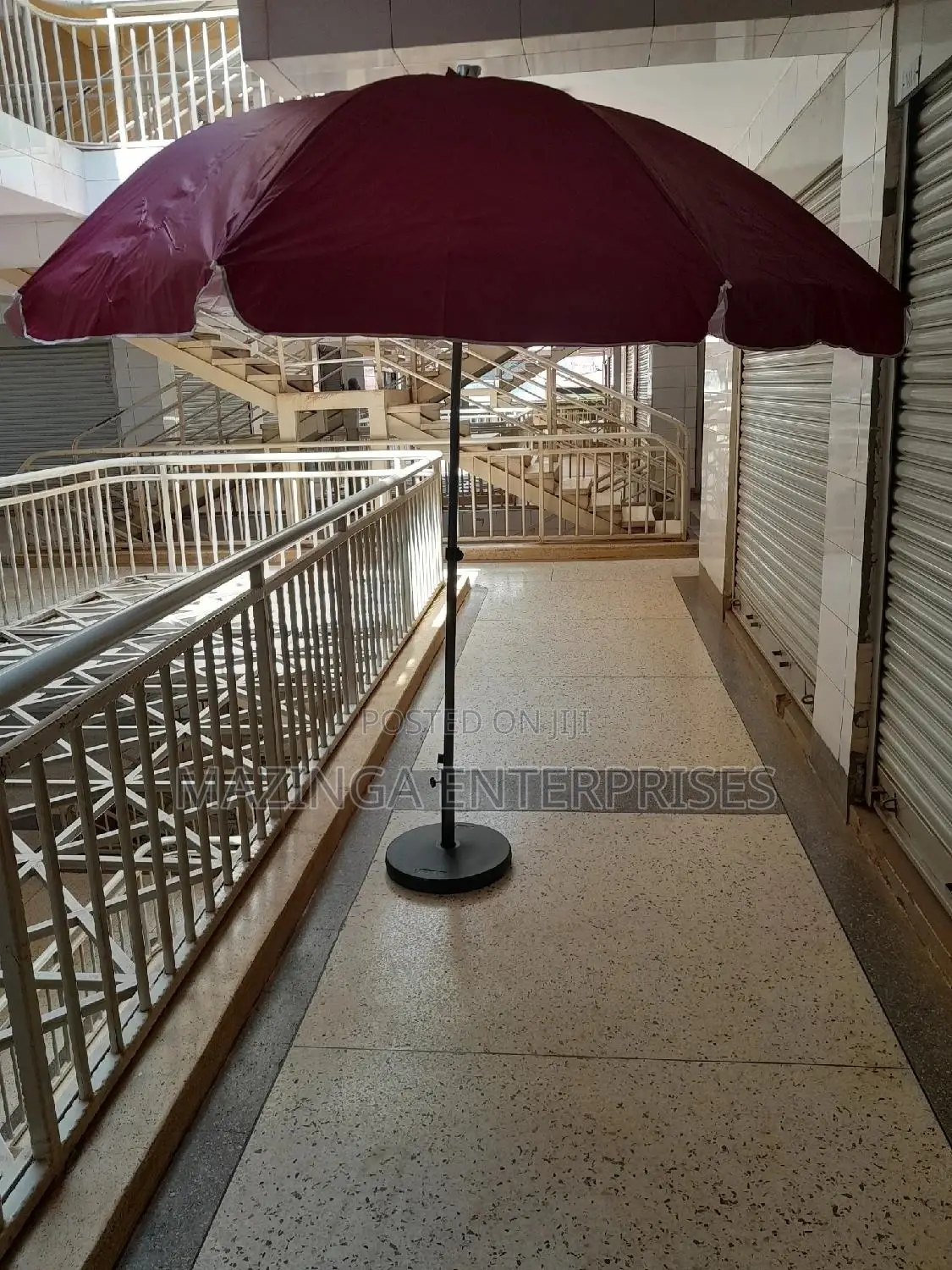 2.2mtrs Silver Coated Business Umbrella With It's Base