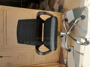 A Office Chair Very Nice