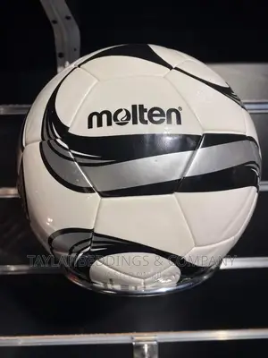 Molten Soccer Football White/Black/Silver, 5