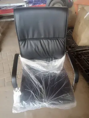 It's Very Nice Chair It Looks Good Quality.