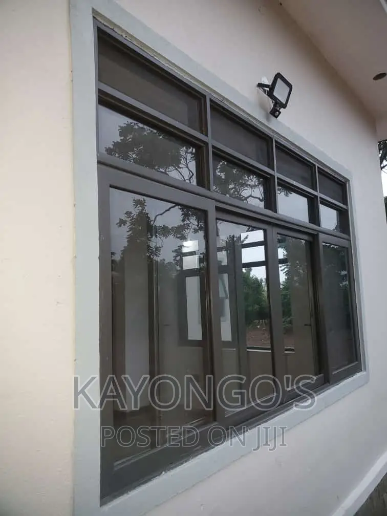 Alluminium Sliding Windows 7x5ft