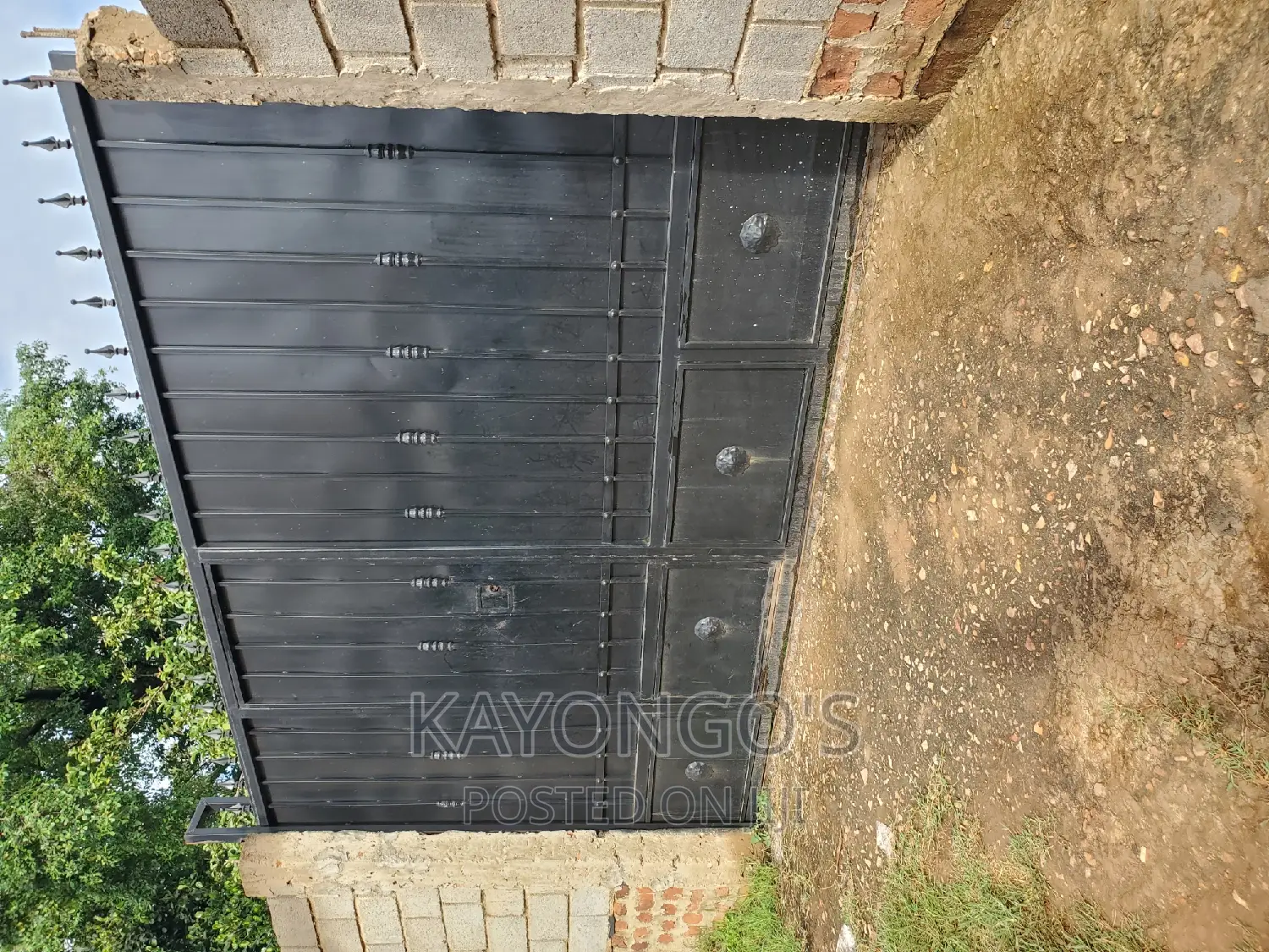 Old Sliding Gate 8x15ft
