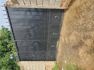 Old Sliding Gate 8x15ft