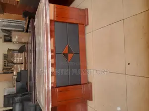 An Executive Table 1.60centmetre